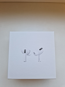 Наушники Airpods Pro. (2 фото из 3)