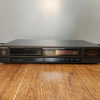 TECHNICS SL-P111 SINGLE COMPACT DISC CD PLAYER HIGH-QUALITY