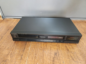 TECHNICS SL-P111 SINGLE COMPACT DISC CD PLAYER HIGH-QUALITY (2 фото из 3)
