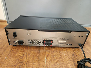 Yamaha RX-300 Natural Sound Stereo Receiver (3 фото из 3)