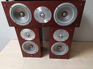 Yamaha surround колонки, дефектные (5 фото из 5)