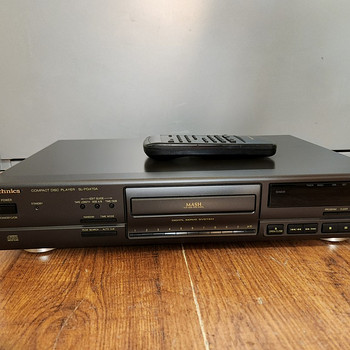 Technics SL-PG470A Stereo Compact Disc Player