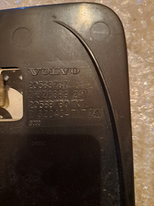Зеркало Volvo (3 фото из 3)