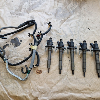 Bosch FW93-9K54 Bosch kütusepihusti, KOMPLEKT FORSUNOK