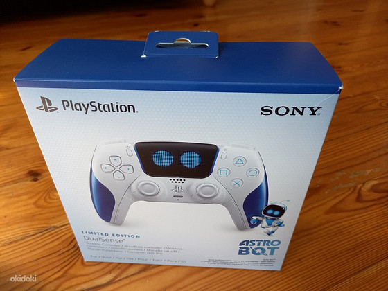 Astro Bot Limited Edition DualSense pult PS5
