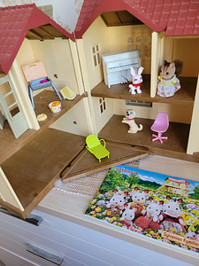 Игровой домик Sylvanian (7 фото из 7)