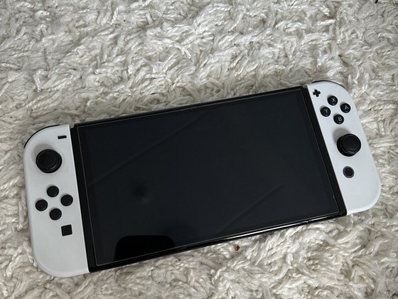 Nintendo Switch Oled + 60 игр
