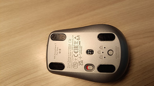 Мышка от Logitech (2 фото из 3)