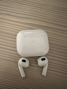 Airpods 3 (3 фото из 3)