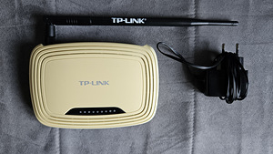 TP-Link TL-WR743ND (1 foto / 2)