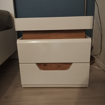 Müüa öökapp.
