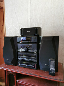 Стереоцентр Technics (1 фото из 2)