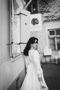 Свадебное платье (3 фото из 4)