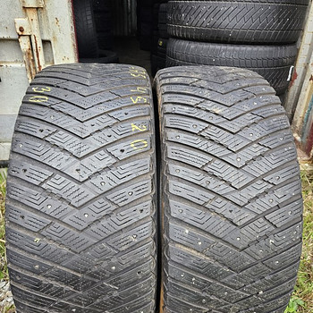 275 45 R 20 Goodyear Ultragrip Ice Arctic SUV
