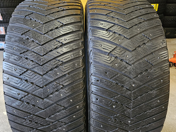 275 45 R 20 Goodyear Ultragrip Ice Arctic SUV