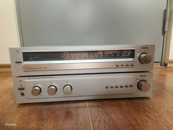 Philips F4110 ja F2110 Stereo Integrated Amplifier