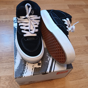 Vans skate half cab размер 40 (2 фото из 4)