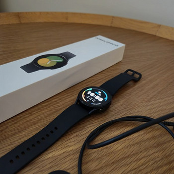 Samsung Galaxy Watch5 (Графит, 40мм)