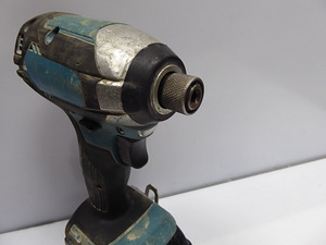 Akulökktrell Makita DTD 153 + AKU 6,0AH (5 foto / 5)