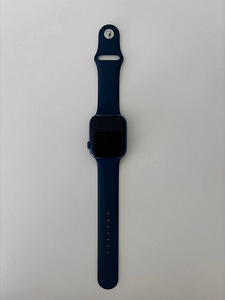 Apple Watch 7 (2 foto / 5)