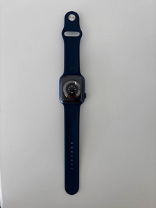 Apple Watch 7 (3 foto / 5)