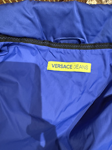 VERSACE куртка -пуховик, XS/S размер (3 фото из 10)