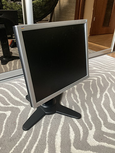 Монитор ViewSonic vp730 (3 фото из 9)