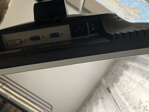 Монитор ViewSonic vp730 (9 фото из 9)