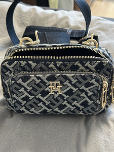 Original tommy hilfiger (1 фото из 4)