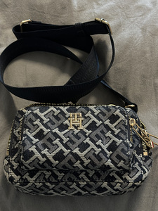 Original tommy hilfiger (2 фото из 4)