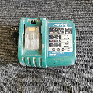 Makita laadija (1 foto / 1)