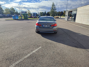 BMW 530d X drive (3 foto / 15)