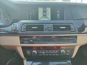BMW 530d X drive (14 foto / 15)