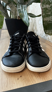 Кроссовки Adidas размер 36 (3 фото из 5)