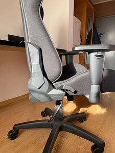 Arozzi Mezzo V2 (2 фото из 4)