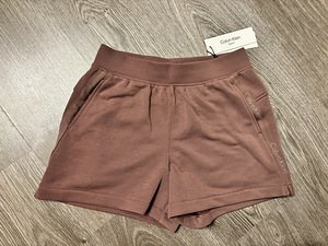 Calvin Klein шорты XS (1 фото из 2)
