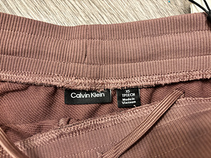 Calvin Klein шорты XS (2 фото из 2)