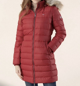 Tommy Hilfiger jope (1 foto / 2)