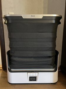 Tefal automaatne rõivaauruti ja desinfitseerija (1 foto / 2)