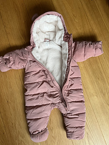 Продам зимние комбинезоны (по 20€ каждый) (2 фото из 2)