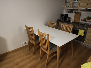 Kõrgläikega söögilaud 160x90 (2 foto / 2)