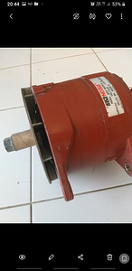 Generator (1 foto / 4)