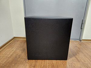 REL Q50 Sub Bass System (5 фото из 5)