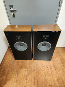 Boston Acoustics A100 HiFi kõlarid (2 foto / 4)