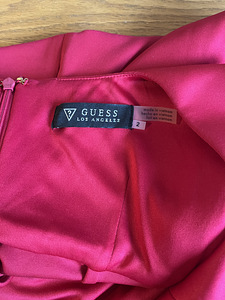 Guess uus kleit (2 foto / 2)