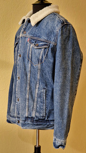 Новая Зимняя Мужская куртка LEVI'S. (4 фото из 10)
