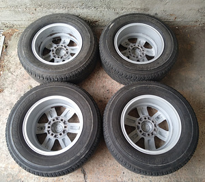 Toyota Land Cruiser Hilux 4-Runner R17 valuveljed rehvidega (2 foto / 5)