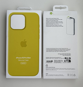 Apple iPhone 16 Pro Max Silicone Case with Magsafe (1 foto / 10)