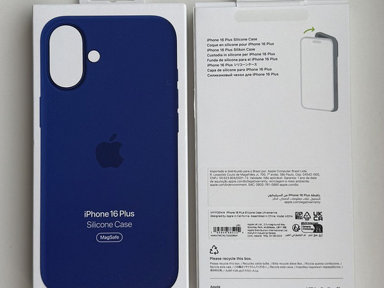 Apple iPhone 16 Plus Silicone Case with Magsafe