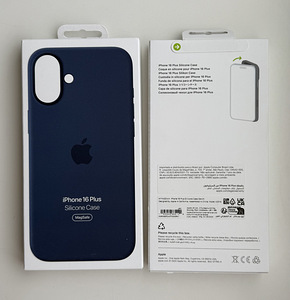 Apple iPhone 16 Plus Silicone Case with Magsafe (6 foto / 7)